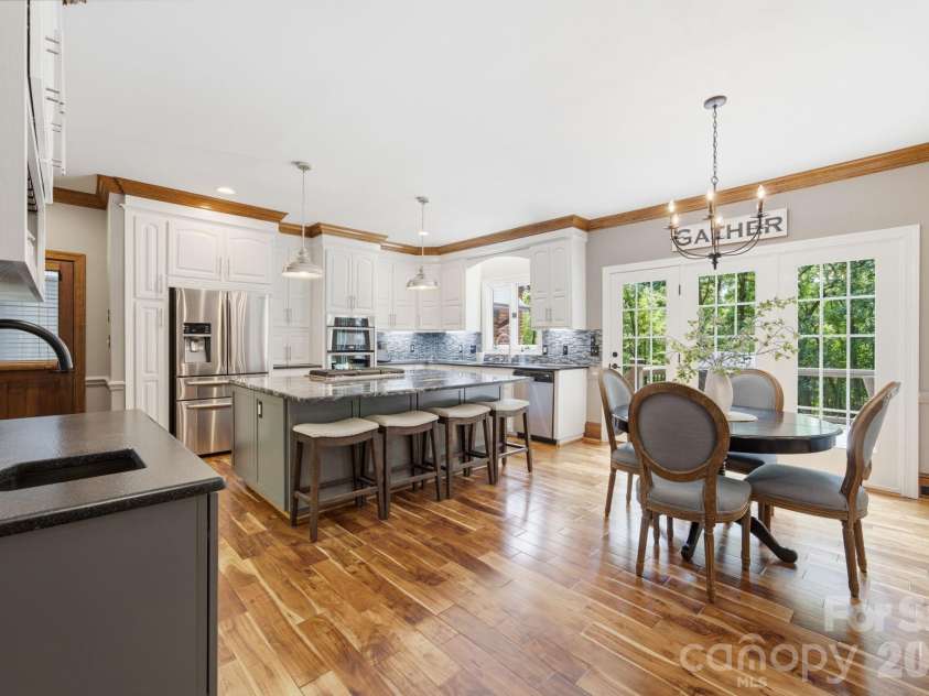 15026 Crooked Branch Lane, Charlotte, NC 28278.  MLS# CAR4397725, YatesRealty ID 36279. 