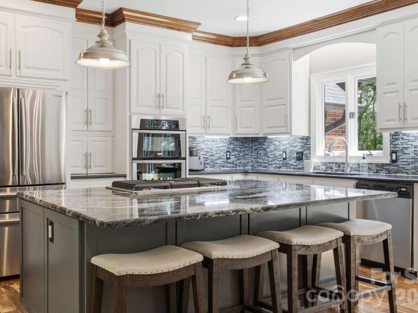 15026 Crooked Branch Lane, Charlotte, NC 28278.  MLS# CAR4397725, YatesRealty ID 36279. 