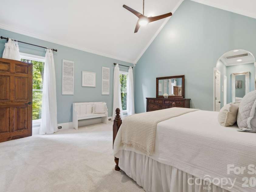 15026 Crooked Branch Lane, Charlotte, NC 28278.  MLS# CAR4397725, YatesRealty ID 36279. 