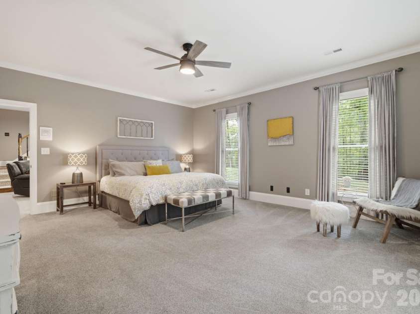 15026 Crooked Branch Lane, Charlotte, NC 28278.  MLS# CAR4397725, YatesRealty ID 36279. 