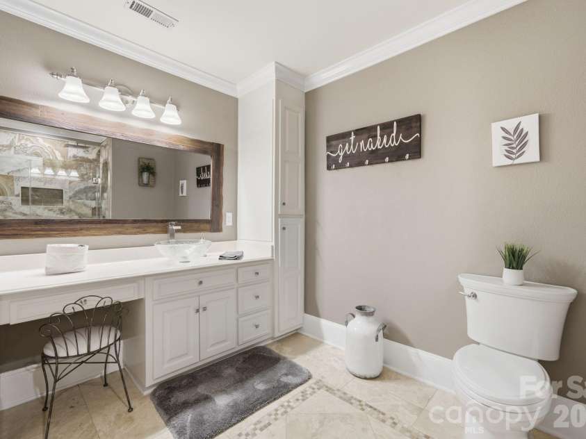 15026 Crooked Branch Lane, Charlotte, NC 28278.  MLS# CAR4397725, YatesRealty ID 36279. 