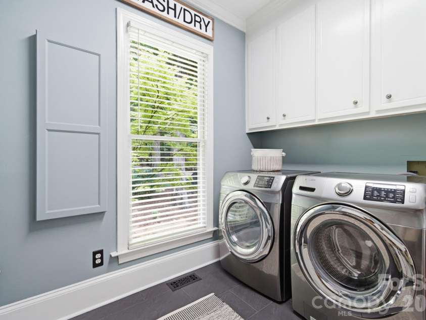 15026 Crooked Branch Lane, Charlotte, NC 28278.  MLS# CAR4397725, YatesRealty ID 36279. 