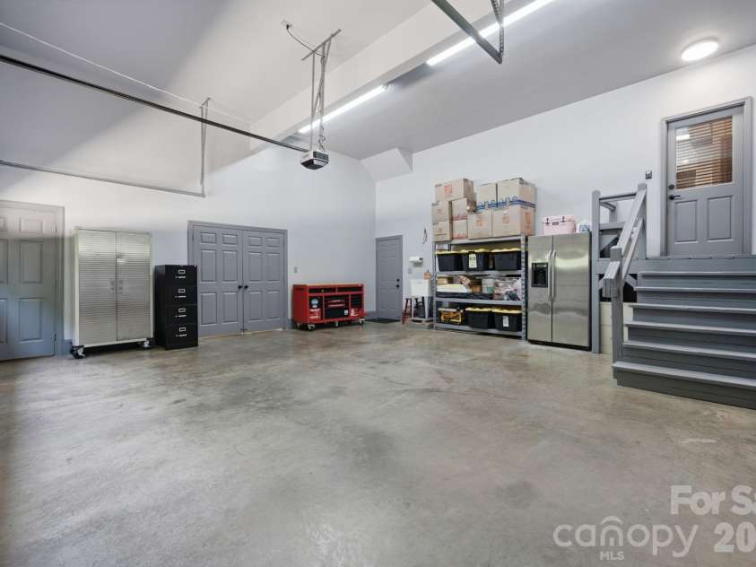 15026 Crooked Branch Lane, Charlotte, NC 28278.  MLS# CAR4397725, YatesRealty ID 36279. 