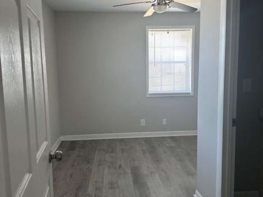 910 Linwood Road, Gastonia, NC 28052.  MLS# CAR4239143, YatesRealty ID 3628. 