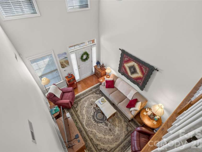 432 Park Square Place, Matthews, NC 28105.  MLS# CAR4400280, YatesRealty ID 36280. 