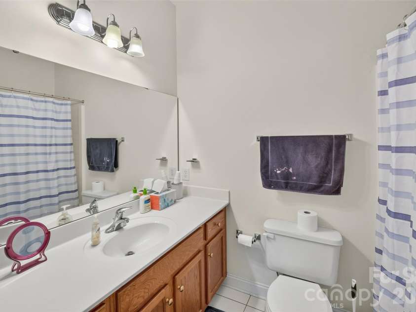 432 Park Square Place, Matthews, NC 28105.  MLS# CAR4400280, YatesRealty ID 36280. 