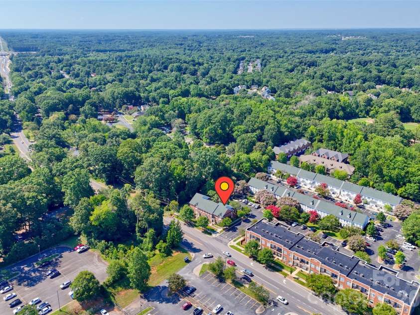 432 Park Square Place, Matthews, NC 28105.  MLS# CAR4400280, YatesRealty ID 36280. 