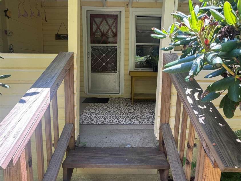 6835 NC 183 Highway, Newland, NC 28657.  MLS# CAR4402167, YatesRealty ID 36282. 