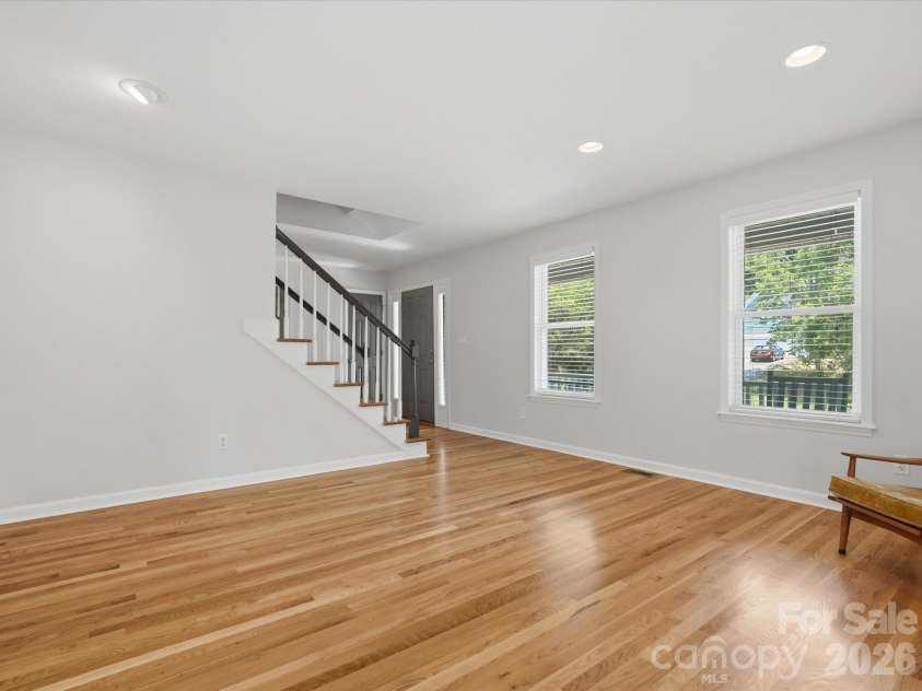 419 Whitefriars Lane, Matthews, NC 28105.  MLS# CAR4401669, YatesRealty ID 36283. 