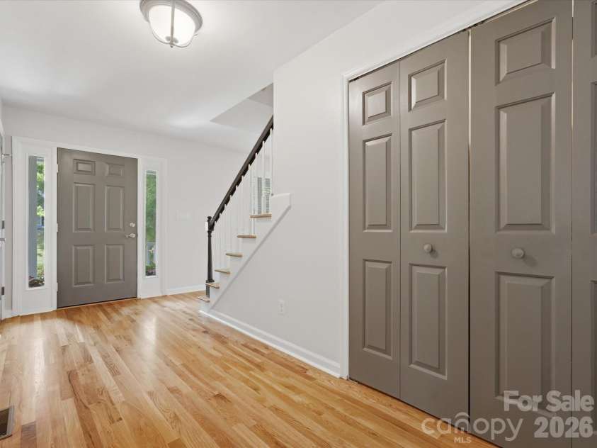419 Whitefriars Lane, Matthews, NC 28105.  MLS# CAR4401669, YatesRealty ID 36283. 