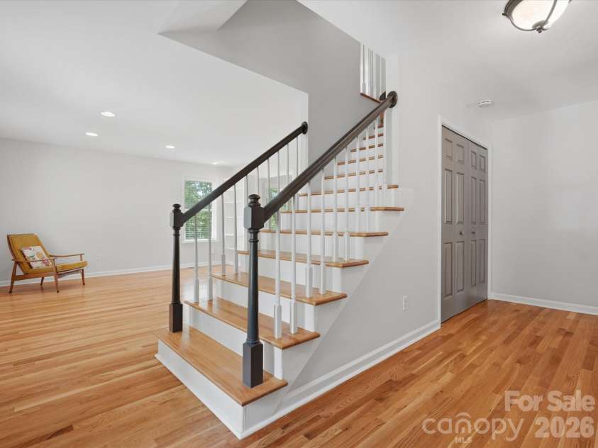 419 Whitefriars Lane, Matthews, NC 28105.  MLS# CAR4401669, YatesRealty ID 36283. 