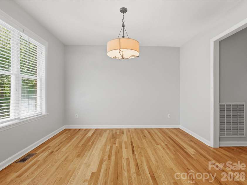 419 Whitefriars Lane, Matthews, NC 28105.  MLS# CAR4401669, YatesRealty ID 36283. 