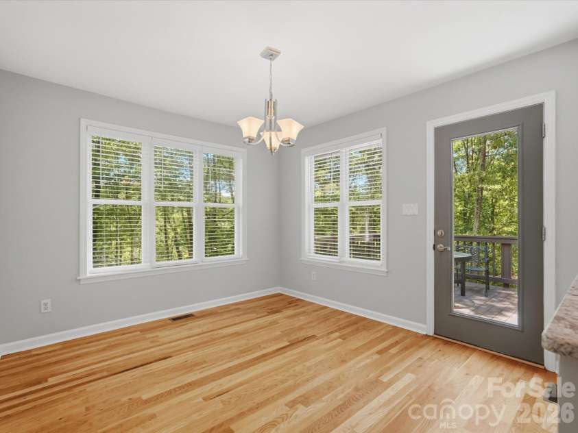 419 Whitefriars Lane, Matthews, NC 28105.  MLS# CAR4401669, YatesRealty ID 36283. 
