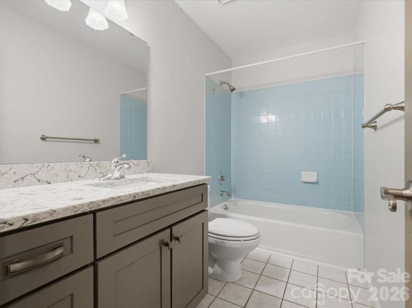 419 Whitefriars Lane, Matthews, NC 28105.  MLS# CAR4401669, YatesRealty ID 36283. 