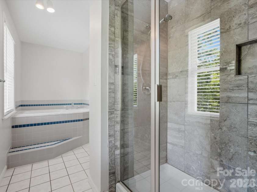 419 Whitefriars Lane, Matthews, NC 28105.  MLS# CAR4401669, YatesRealty ID 36283. 