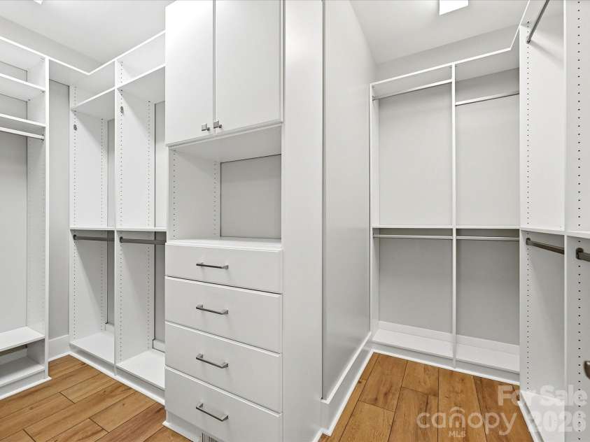 884 Kemp Road, Mooresville, NC 28117.  MLS# CAR4401995, YatesRealty ID 36284. 