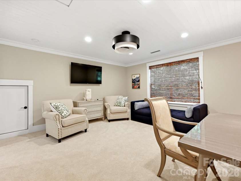 884 Kemp Road, Mooresville, NC 28117.  MLS# CAR4401995, YatesRealty ID 36284. 