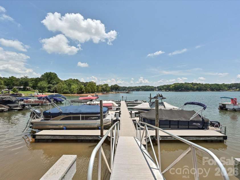 884 Kemp Road, Mooresville, NC 28117.  MLS# CAR4401995, YatesRealty ID 36284. 