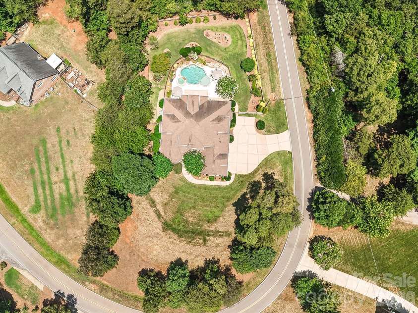 884 Kemp Road, Mooresville, NC 28117.  MLS# CAR4401995, YatesRealty ID 36284. 