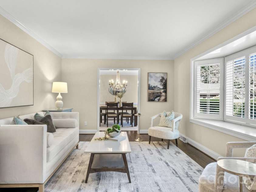 5305 Newgate Court, Charlotte, NC 28226.  MLS# CAR4402453, YatesRealty ID 36285. 