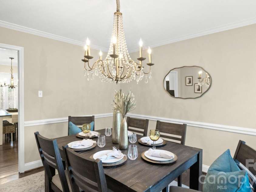 5305 Newgate Court, Charlotte, NC 28226.  MLS# CAR4402453, YatesRealty ID 36285. 