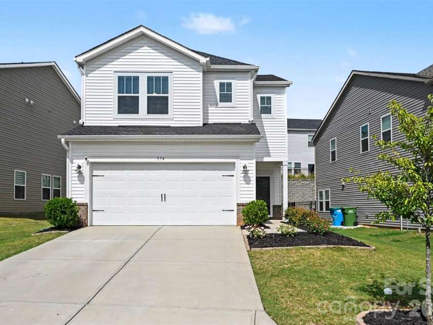 374 Hyssop Court, Fort Mill, SC 29715.  MLS# CAR4400834, YatesRealty ID 36287. 