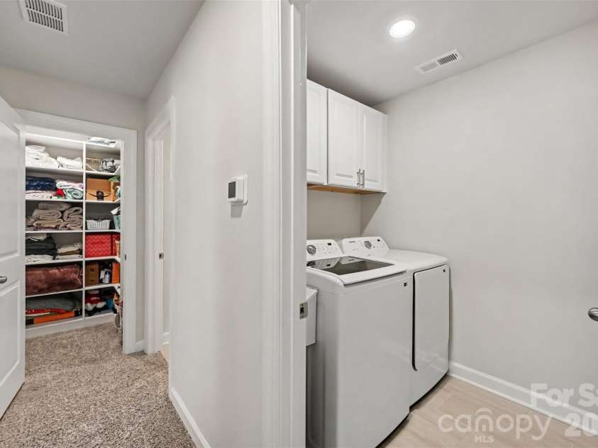 374 Hyssop Court, Fort Mill, SC 29715.  MLS# CAR4400834, YatesRealty ID 36287. 