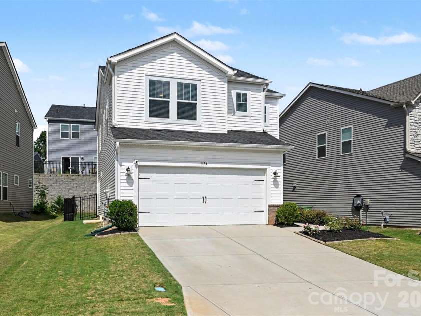 374 Hyssop Court, Fort Mill, SC 29715.  MLS# CAR4400834, YatesRealty ID 36287. 