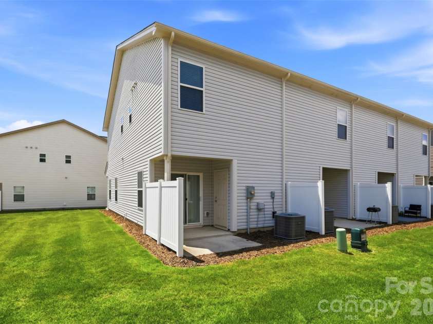 13889 Clayborn Street, Midland, NC 28107.  MLS# CAR4399393, YatesRealty ID 36289. 