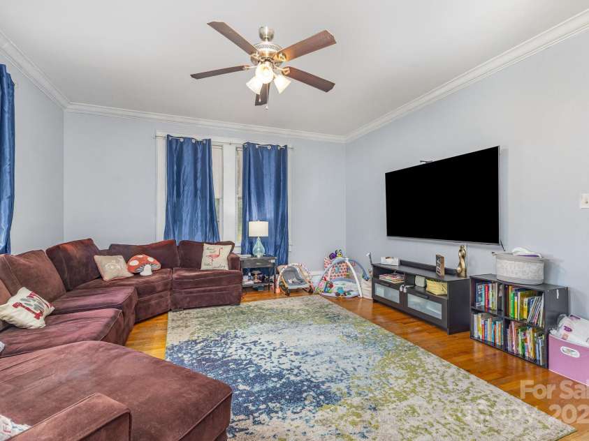 324 Beaumonde Avenue, Shelby, NC 28150.  MLS# CAR4310436, YatesRealty ID 3629. 