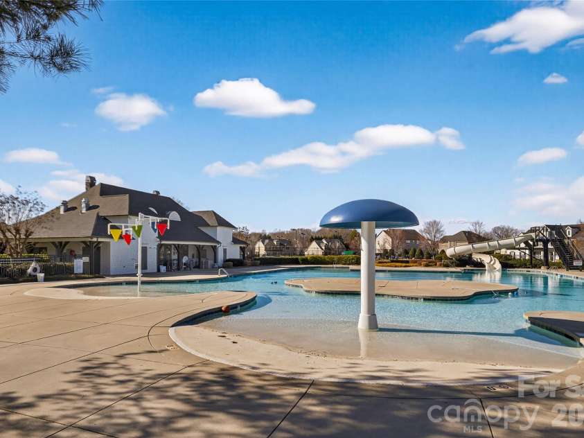 5103 Brynmar Drive, Waxhaw, NC 28173.  MLS# CAR4342227, YatesRealty ID 3629. 