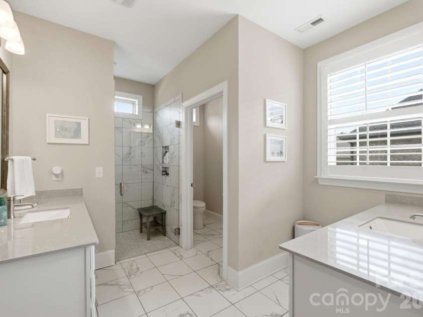 5012 Vita Way, Belmont, NC 28012.  MLS# CAR4399642, YatesRealty ID 36291. 