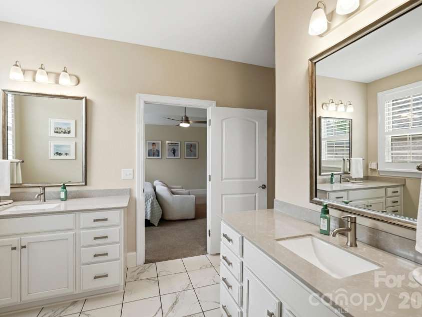 5012 Vita Way, Belmont, NC 28012.  MLS# CAR4399642, YatesRealty ID 36291. 