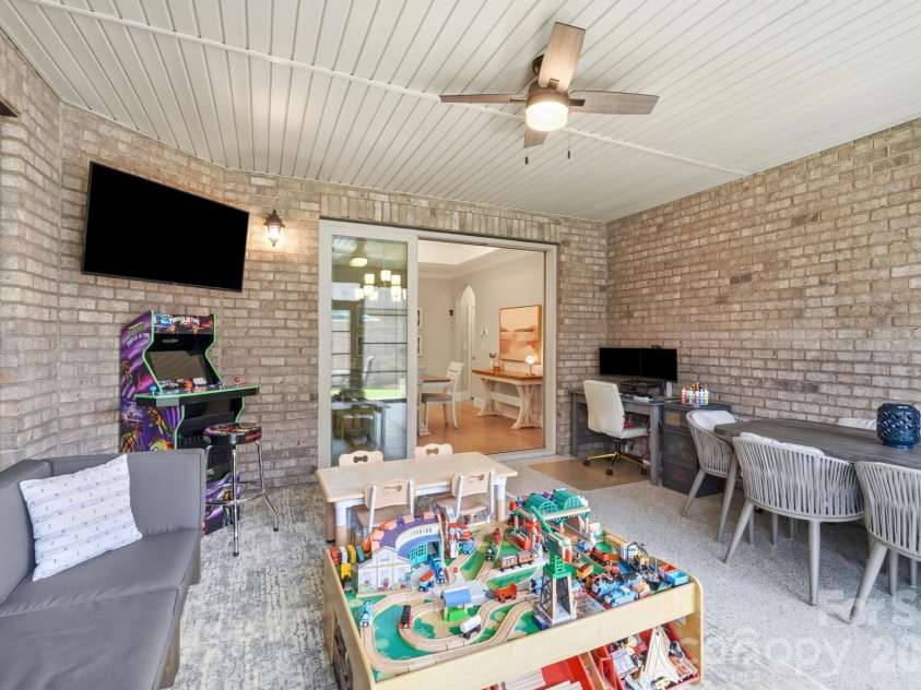 5012 Vita Way, Belmont, NC 28012.  MLS# CAR4399642, YatesRealty ID 36291. 