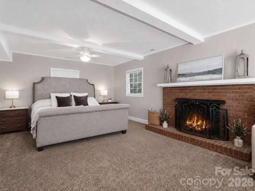 1730 Delchester Drive, Charlotte, NC 28210.  MLS# CAR4398789, YatesRealty ID 36292. 
