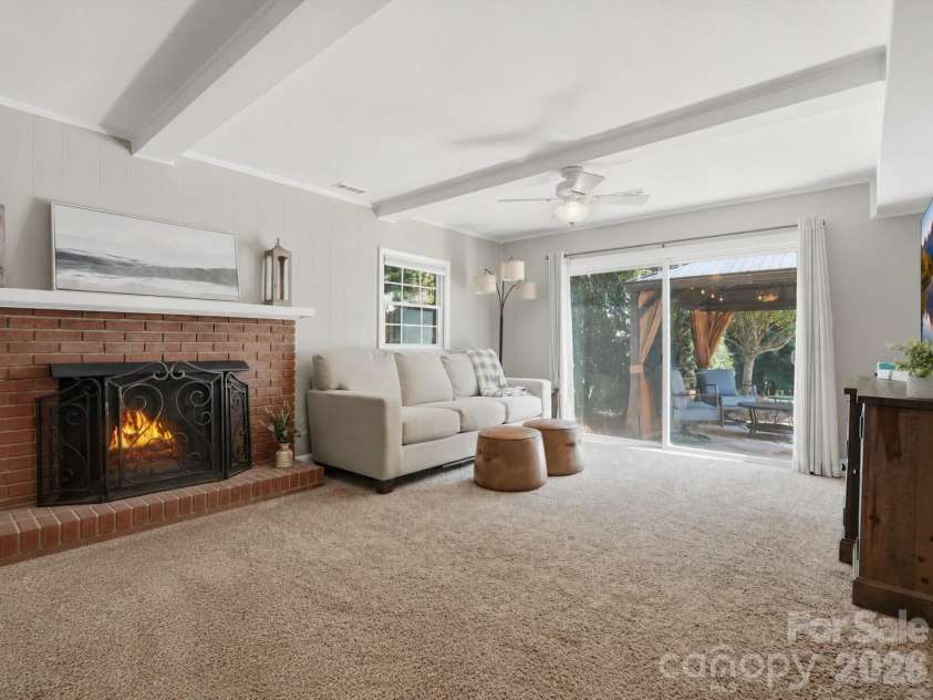1730 Delchester Drive, Charlotte, NC 28210.  MLS# CAR4398789, YatesRealty ID 36292. 