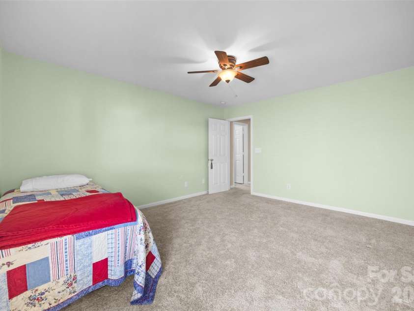 2025 Savannah Hills Drive, Matthews, NC 28105.  MLS# CAR4400485, YatesRealty ID 36293. 