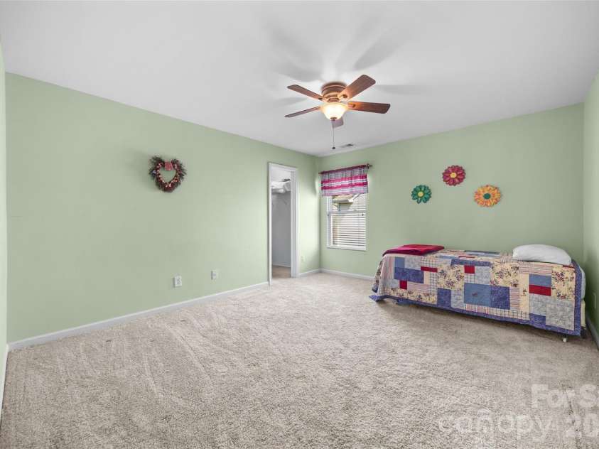 2025 Savannah Hills Drive, Matthews, NC 28105.  MLS# CAR4400485, YatesRealty ID 36293. 