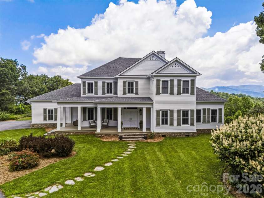 21 Ebby Ridge, Fairview, NC 28730.  MLS# CAR4370443, YatesRealty ID 36295. 