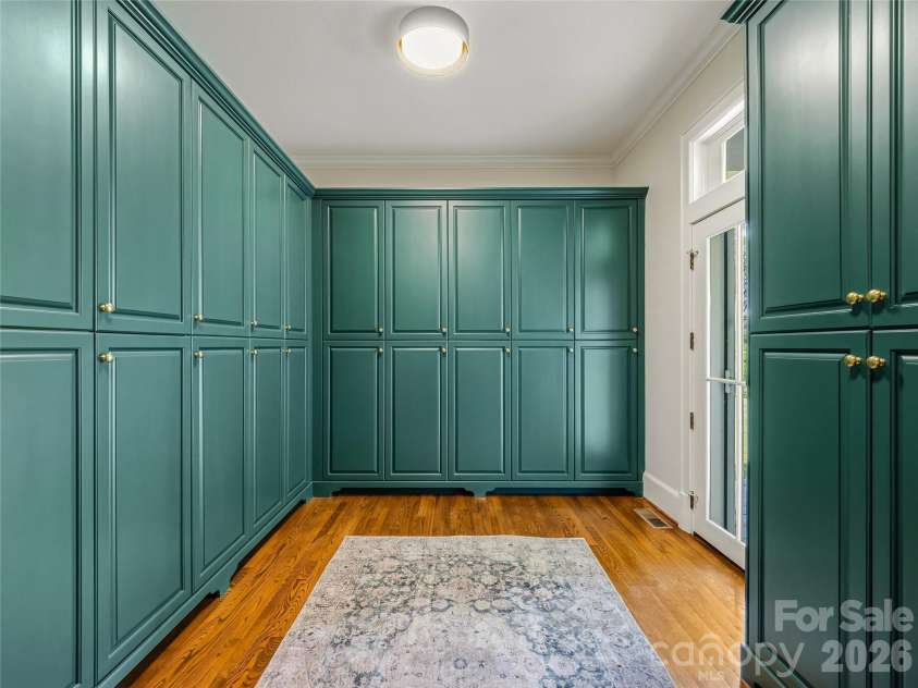 21 Ebby Ridge, Fairview, NC 28730.  MLS# CAR4370443, YatesRealty ID 36295. 