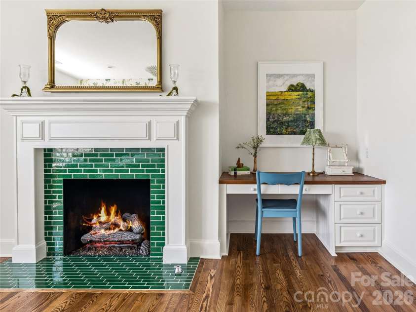 21 Ebby Ridge, Fairview, NC 28730.  MLS# CAR4370443, YatesRealty ID 36295. 