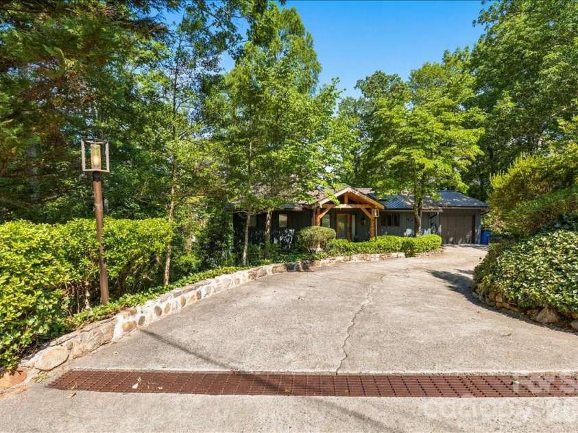 6149 Shore Drive, Nebo, NC 28761.  MLS# CAR4401444, YatesRealty ID 36297. 