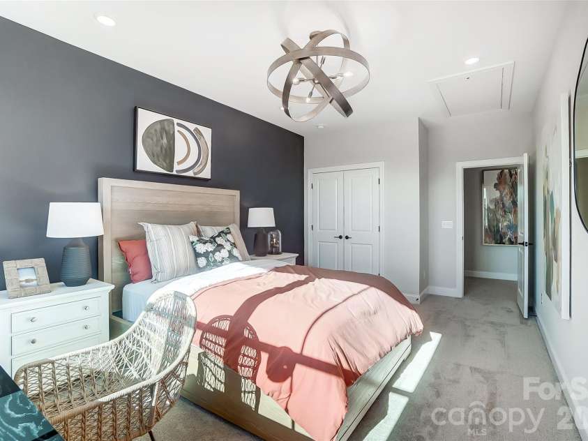 504 Fern Hill Road, Mooresville, NC 28177.  MLS# CAR4402251, YatesRealty ID 36298. 
