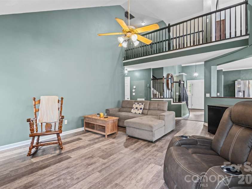114 Kingston Forest Drive, Irmo, SC 29063.  MLS# CAR4402791, YatesRealty ID 36299. 