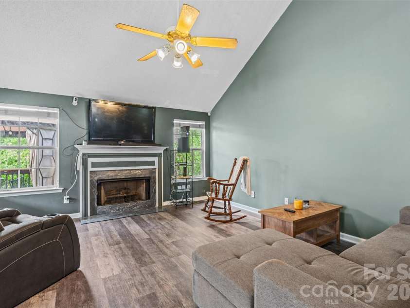 114 Kingston Forest Drive, Irmo, SC 29063.  MLS# CAR4402791, YatesRealty ID 36299. 