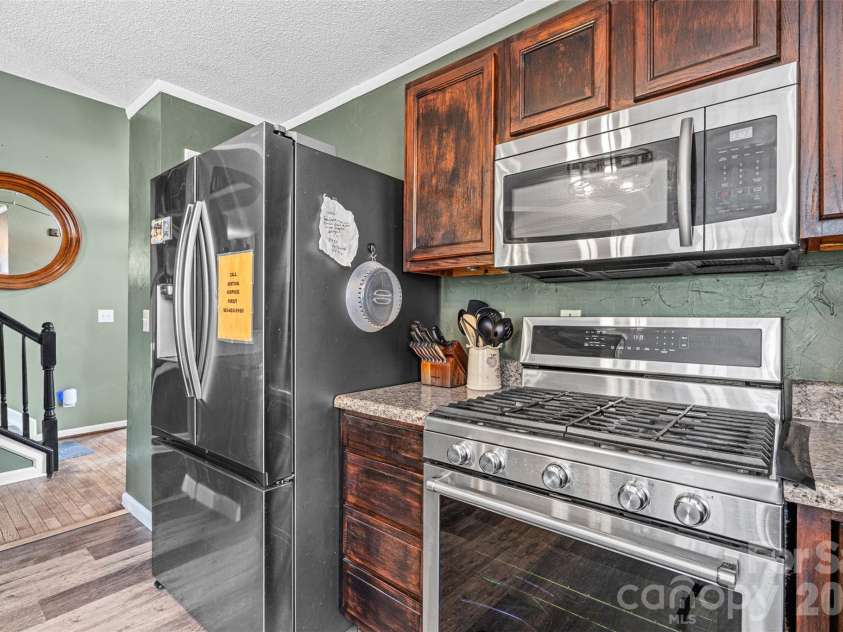 114 Kingston Forest Drive, Irmo, SC 29063.  MLS# CAR4402791, YatesRealty ID 36299. 