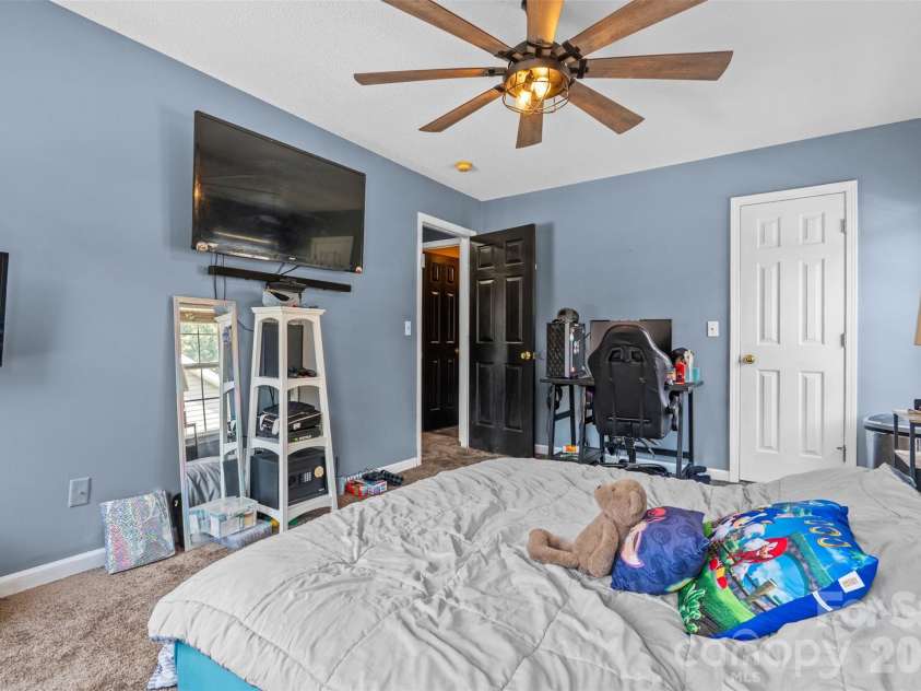 114 Kingston Forest Drive, Irmo, SC 29063.  MLS# CAR4402791, YatesRealty ID 36299. 