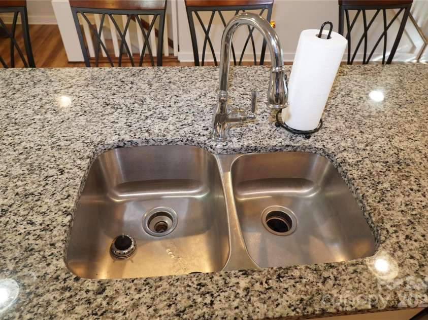 1028 Sharon Towns Drive, Charlotte, NC 28210.  MLS# CAR4212883, YatesRealty ID 363. 