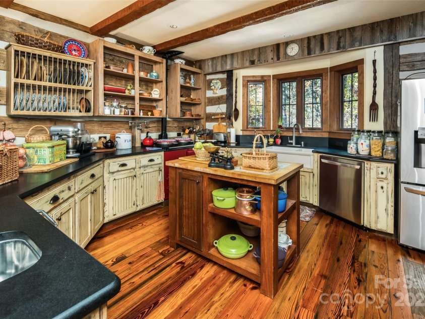 69 Dogwood Branch Lane, Zirconia, NC 28790.  MLS# CAR4310919, YatesRealty ID 363. 