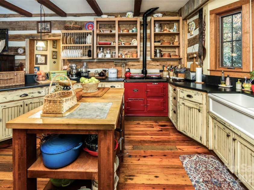 69 Dogwood Branch Lane, Zirconia, NC 28790.  MLS# CAR4310919, YatesRealty ID 363. 